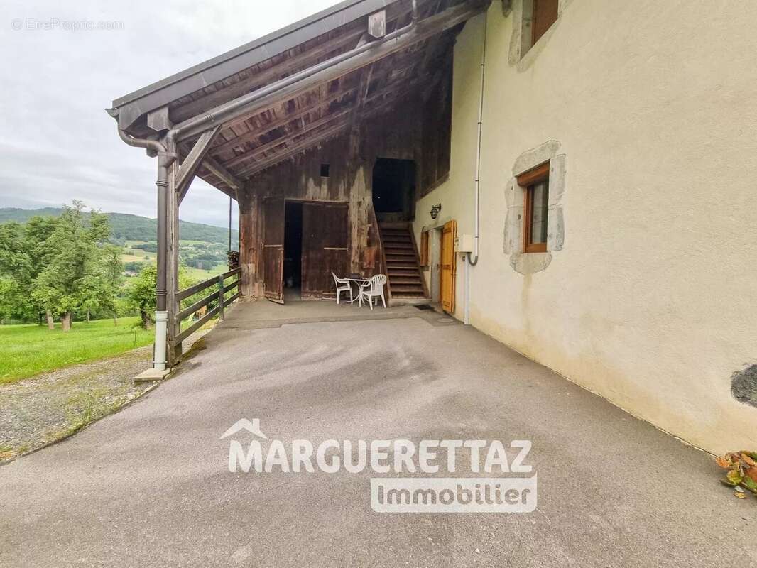 Maison à BOGEVE