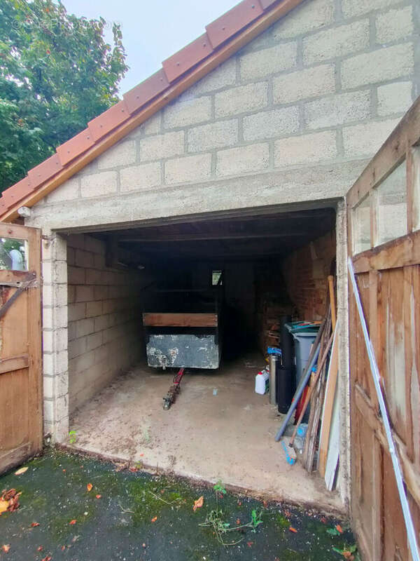 Maison à JAVERLHAC-ET-LA-CHAPELLE-SAINT-ROBERT