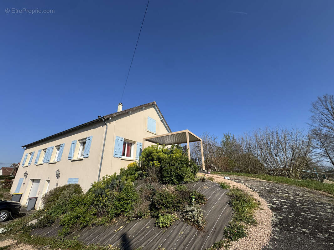 Maison à VILLEFRANCHE-D'ALLIER