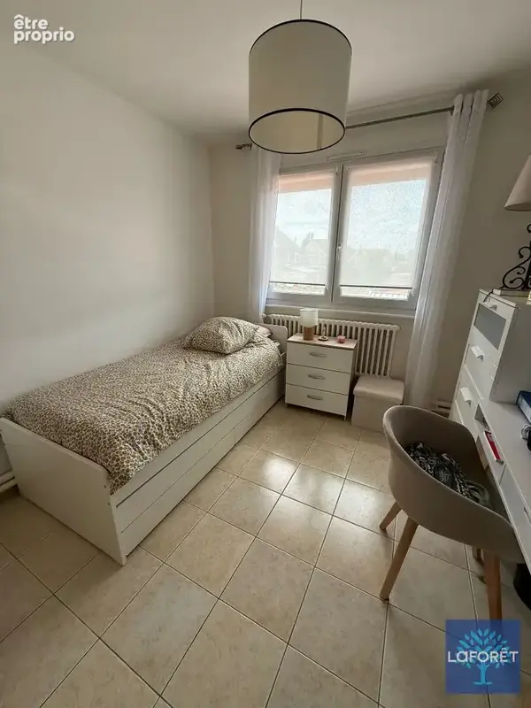 Grande-synthe secteur saint-jacques  120 m², 4 chambres, garage et espace annexe - photo 8