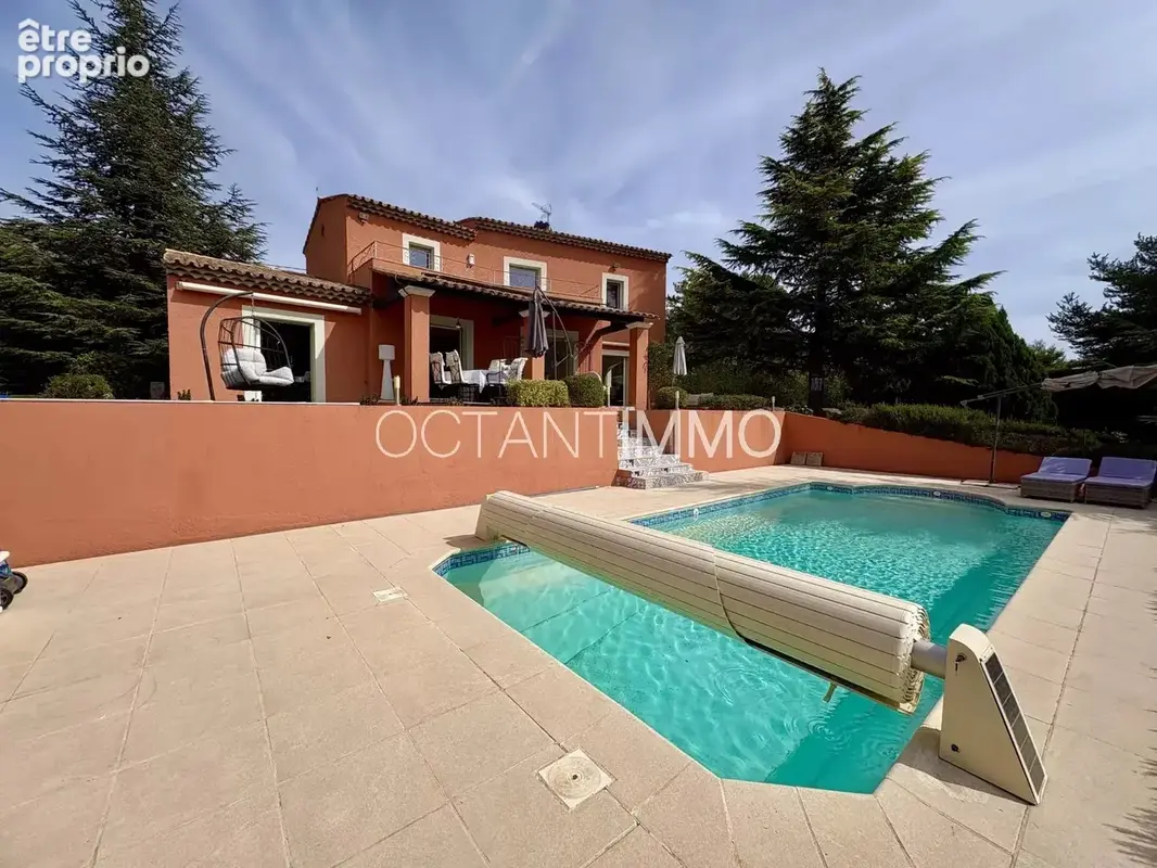 Photo Maison à Saint-Vallier-De-Thiey au prix de 840 000€
