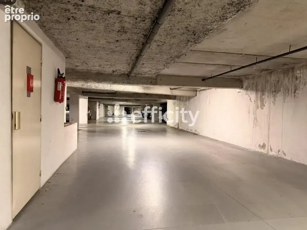 Stationnement - photo 6