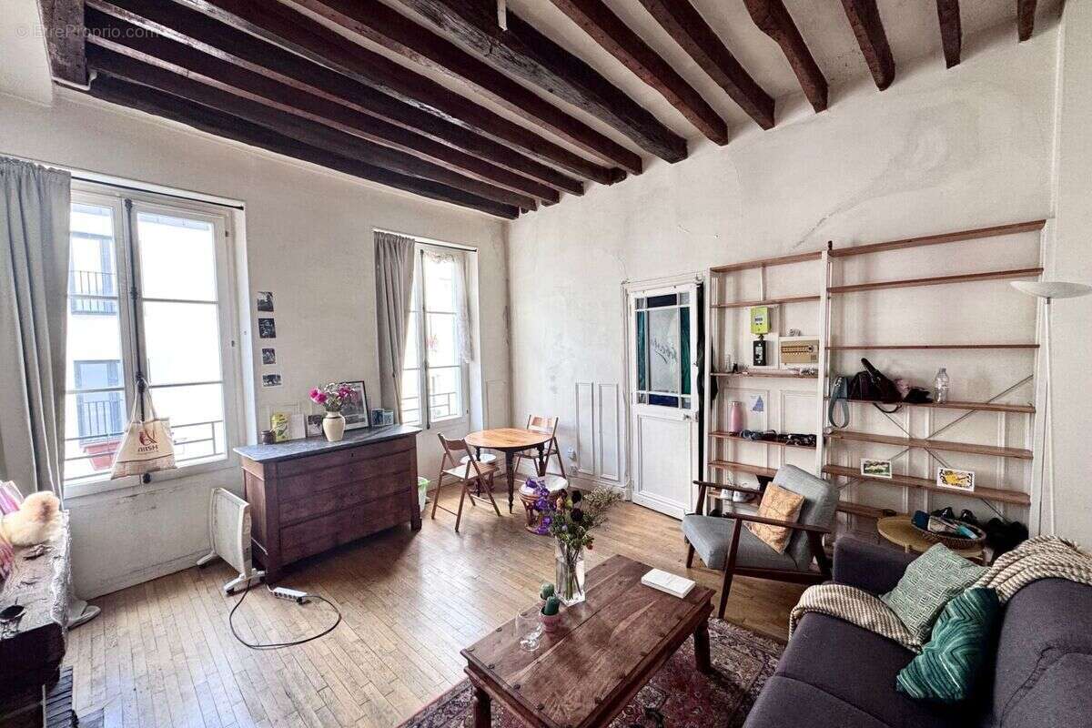 Appartement à PARIS-11E