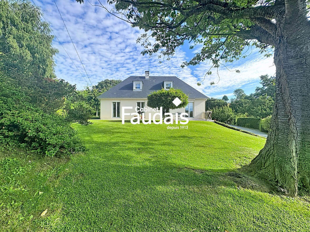 Maison à SAINT-GILLES