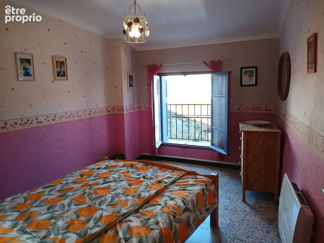 maison de village  sur 3 niveaux - photo 14
