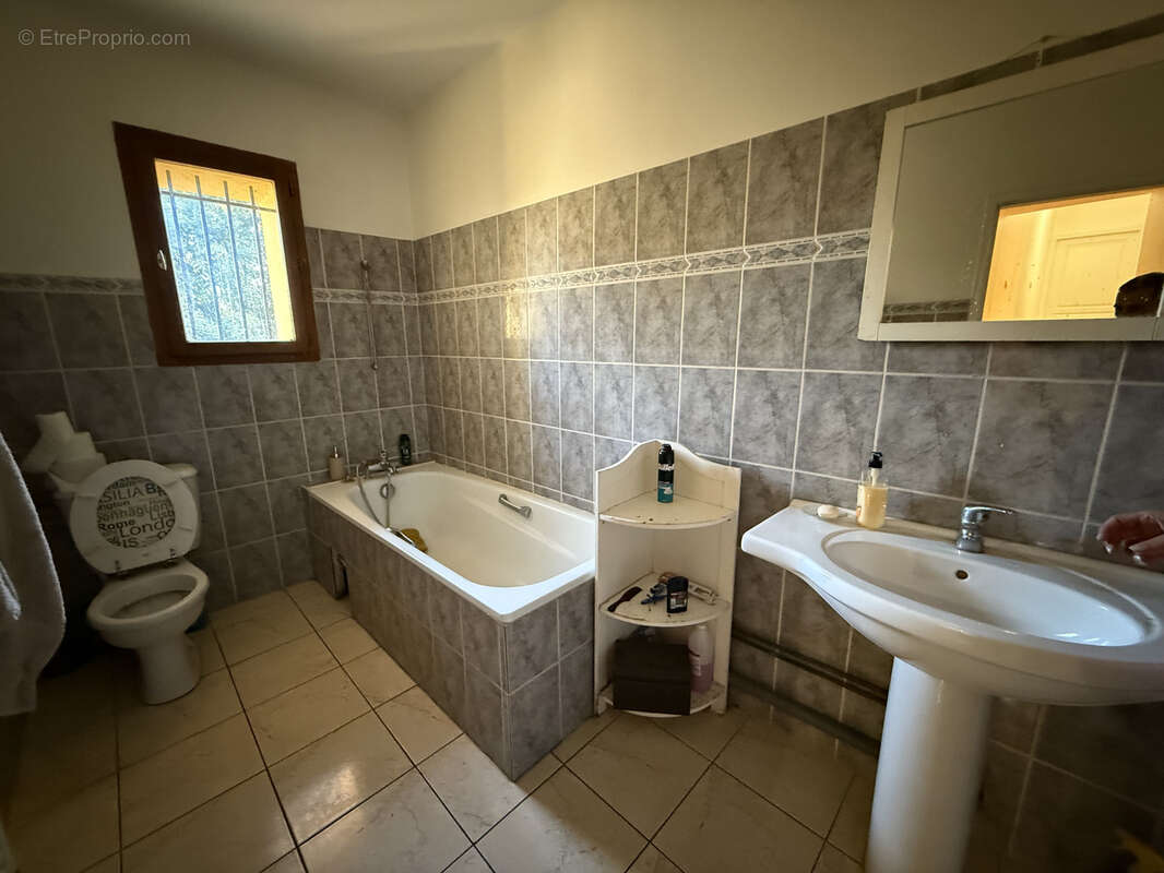 Appartement à SAINT-ROMAIN-EN-GAL