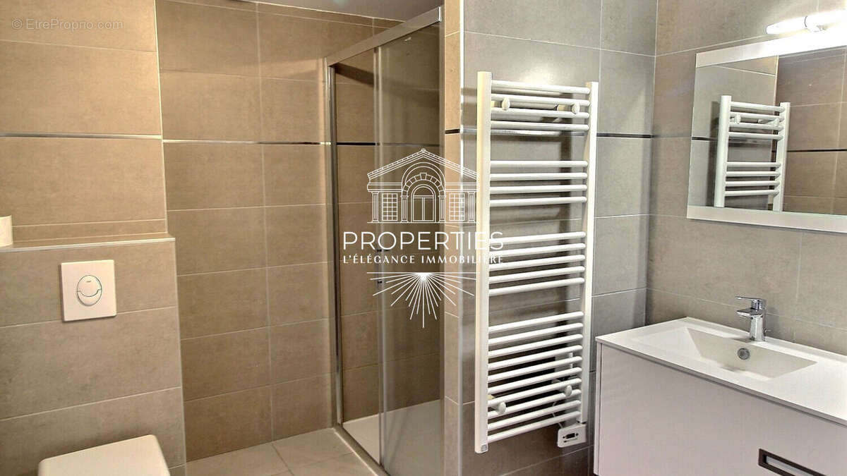 Appartement à BORMES-LES-MIMOSAS