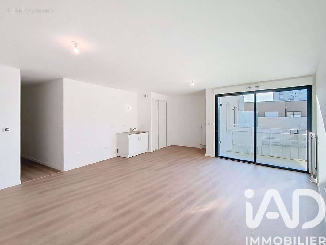 Photo 2 - Appartement à SOTTEVILLE-LES-ROUEN