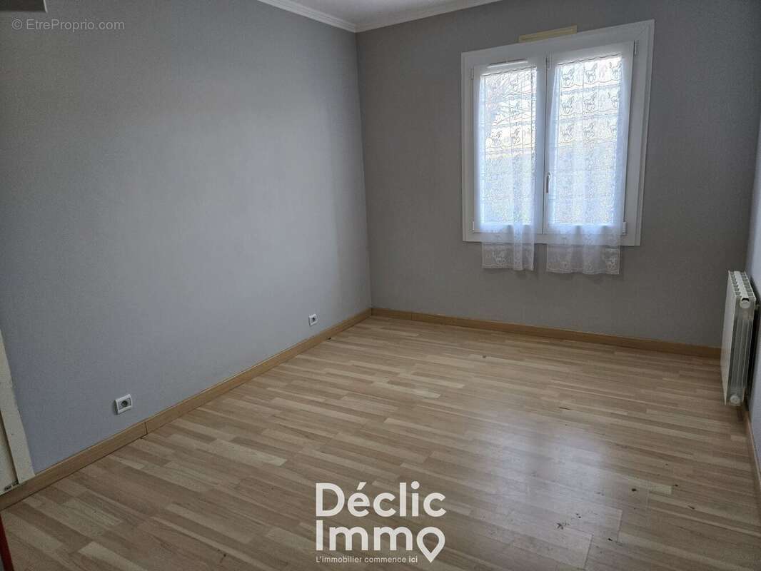 Maison à SAINT-YRIEIX-SUR-CHARENTE