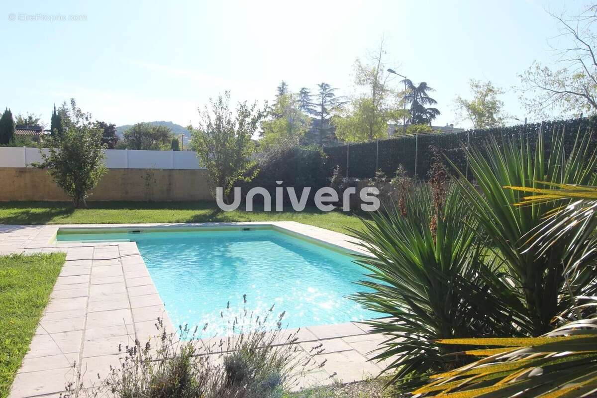 Maison à LIVRON-SUR-DROME