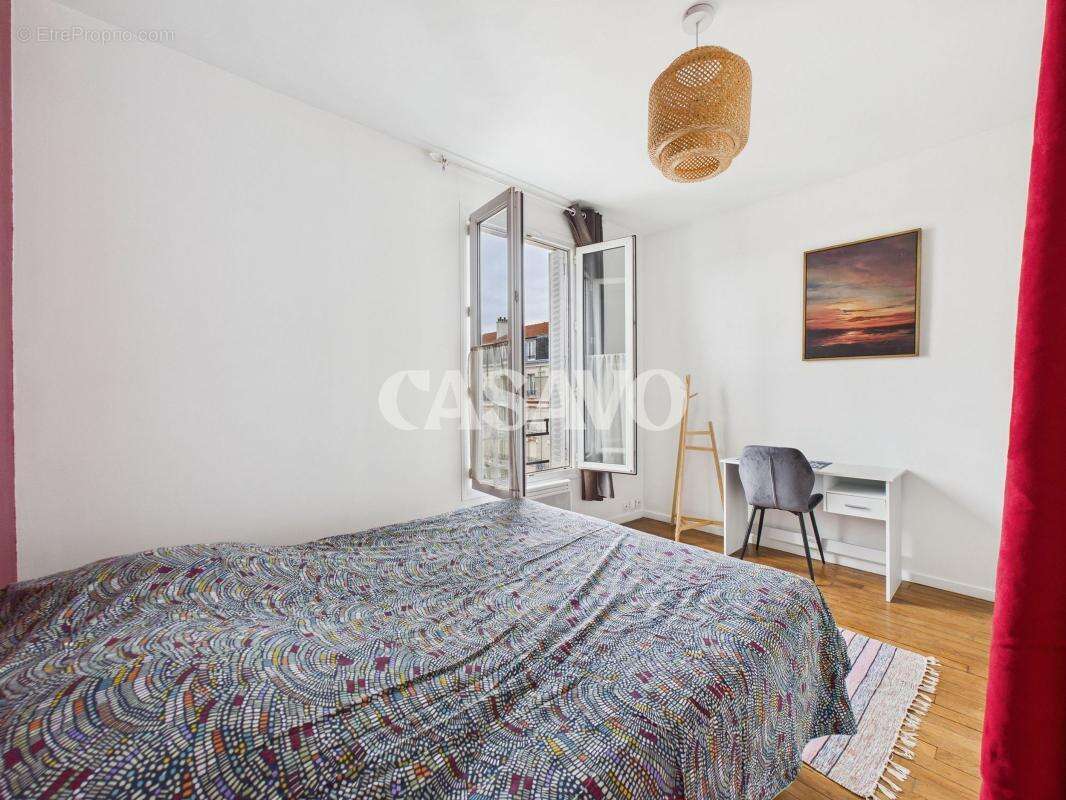 Appartement à LES PAVILLONS-SOUS-BOIS