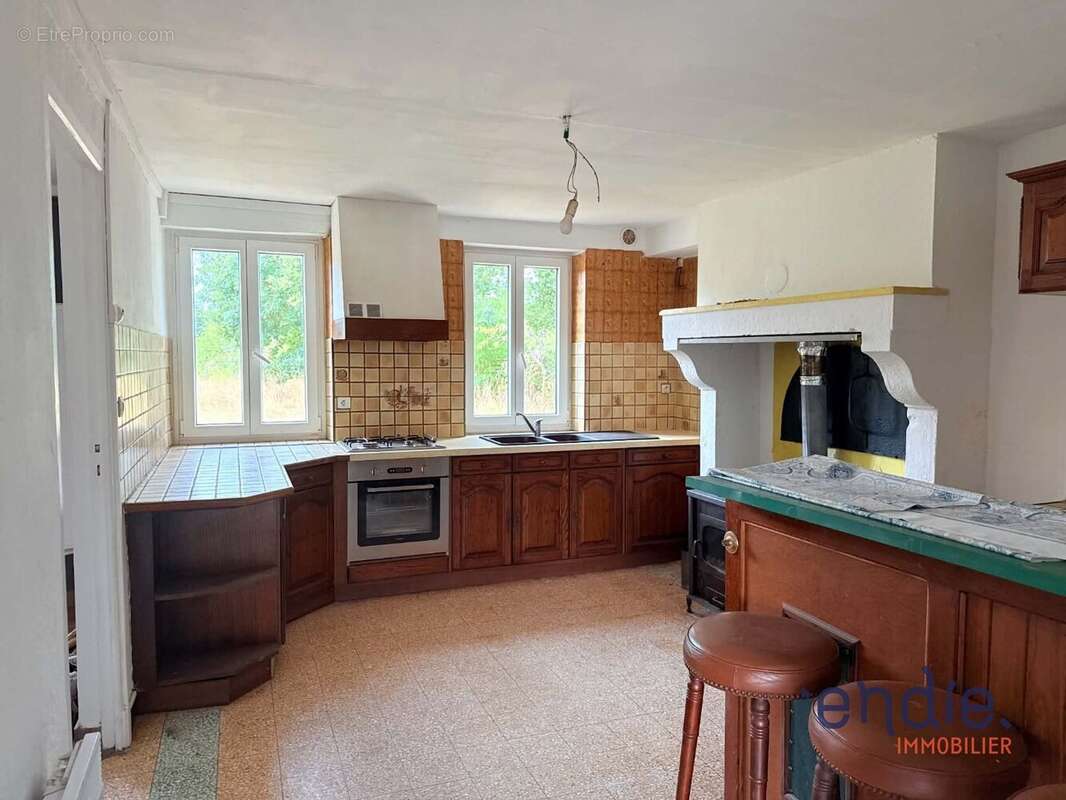 Maison 103 m² à Saint-Pourcain-Sur-Besbre  - photo 5