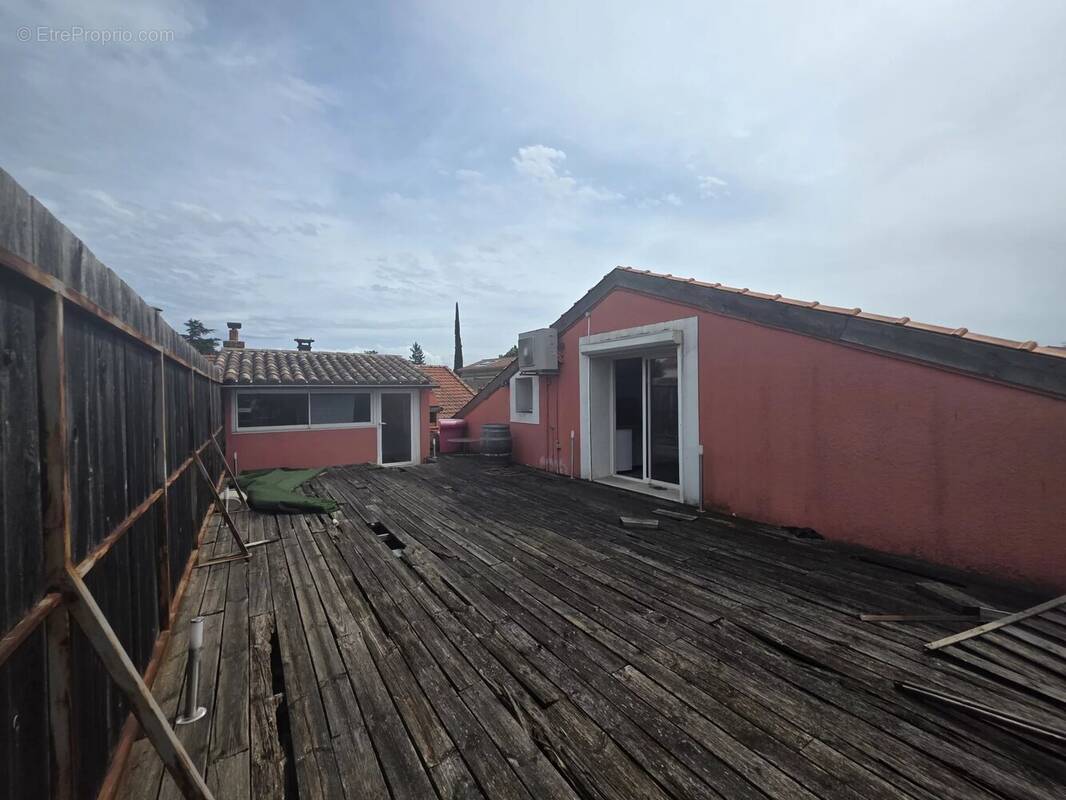 Maison à MONTELIMAR