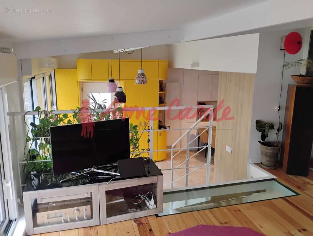 Appartement à PARIS-20E