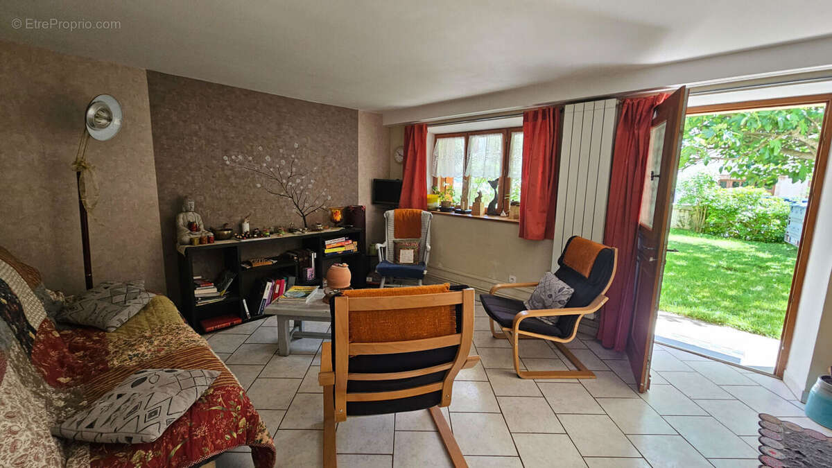 Maison à SAINT-GENIEZ-D'OLT