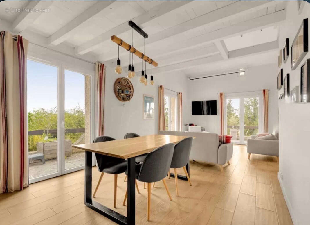 Maison familiale rénovée avec grand jardin arboré et verger - photo 4