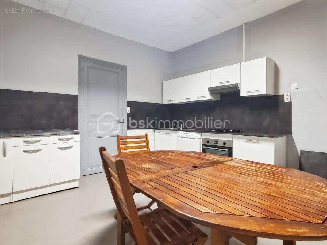 Maison atypique de 205 m2 et 6 chambres - photo 2