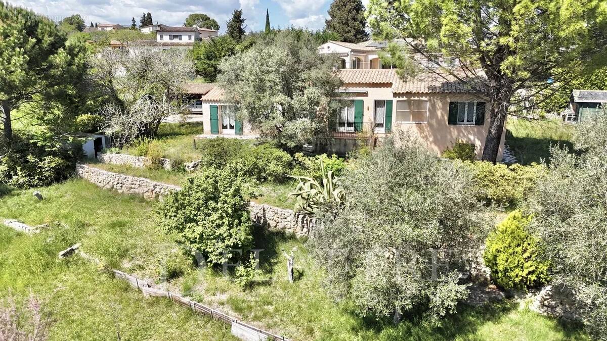 Maison à VALBONNE