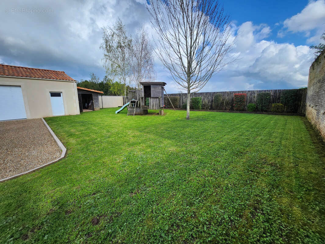 Maison en pierre coup de cœur avec 6 chambres et double garage - photo 23