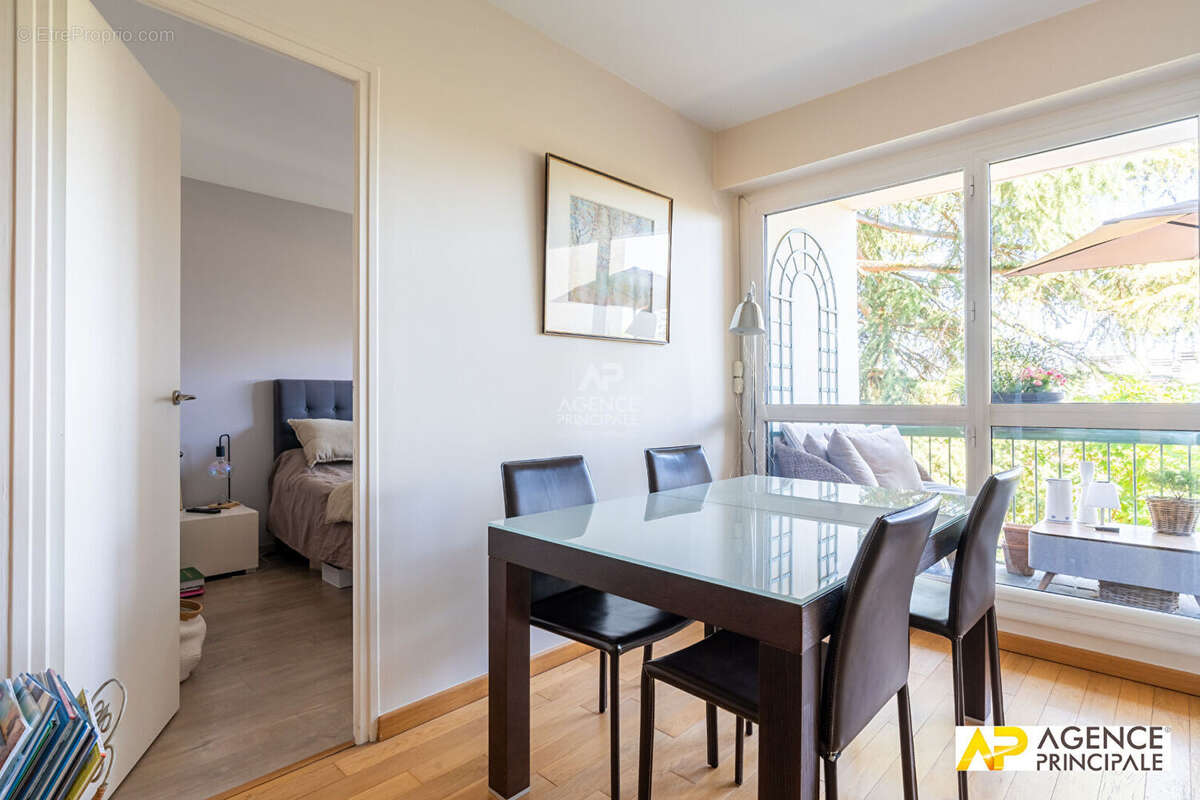 Appartement Le Mesnil Le Roi 4 pièce(s) 86.85 m2 - photo 3