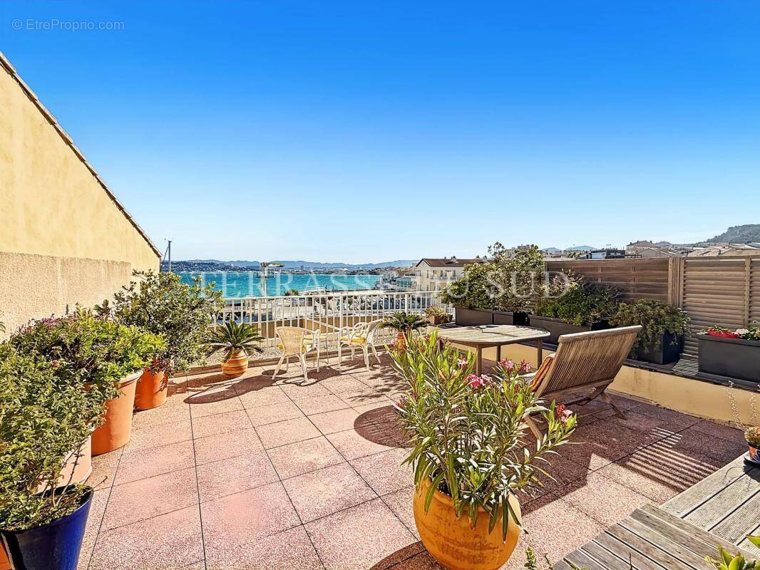 Appartement à MARSEILLE-8E