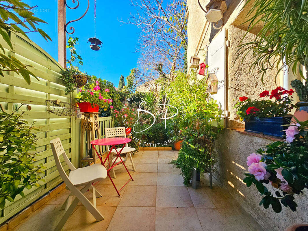 Appartement à LORGUES