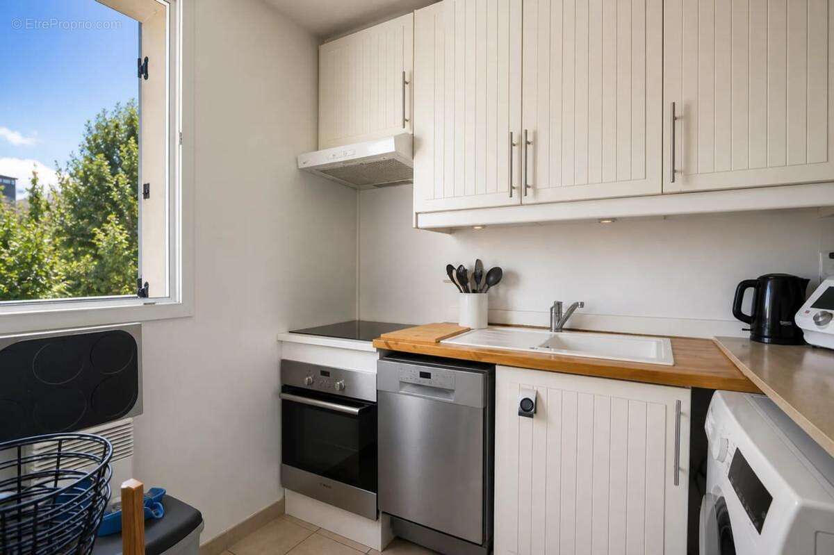Appartement de 4 pièces de 74 m² situé à Chessy - photo 4