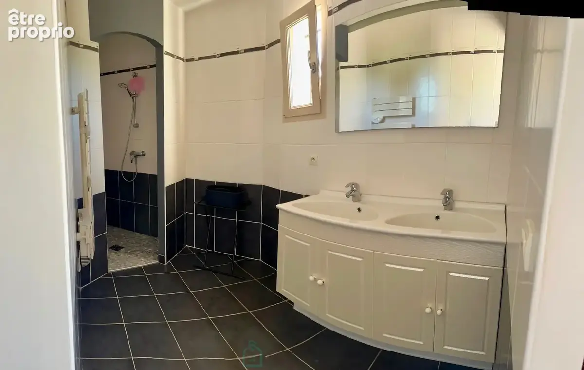 Espace, confort et verdure : une maison familiale prête à vivre - photo 12