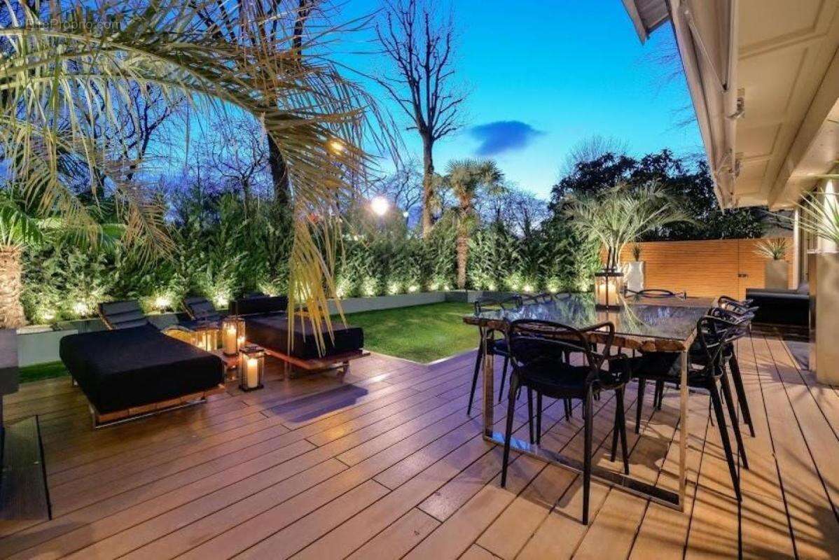 Appartement à ISSY-LES-MOULINEAUX