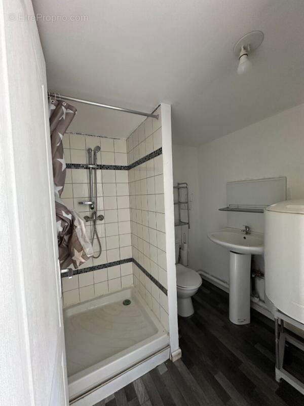 IMMEUBLE DE RAPPORT de 99 m2 et 45m2 de local commercial - Wazemmes - photo 5