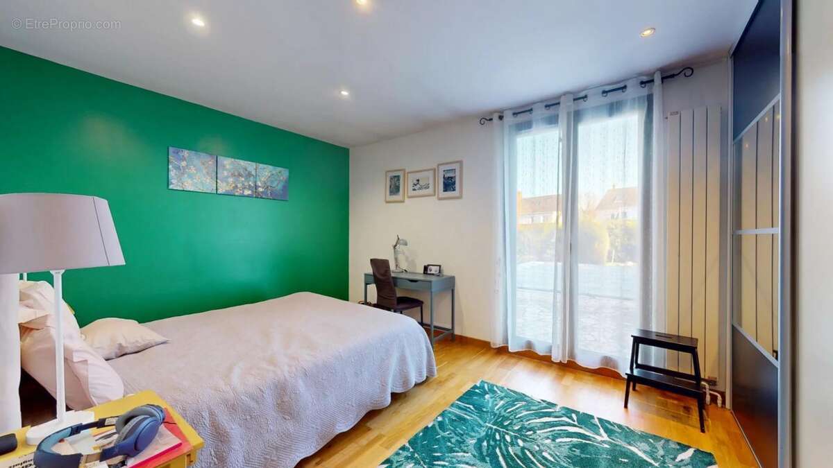 Maison à LES LOGES-EN-JOSAS