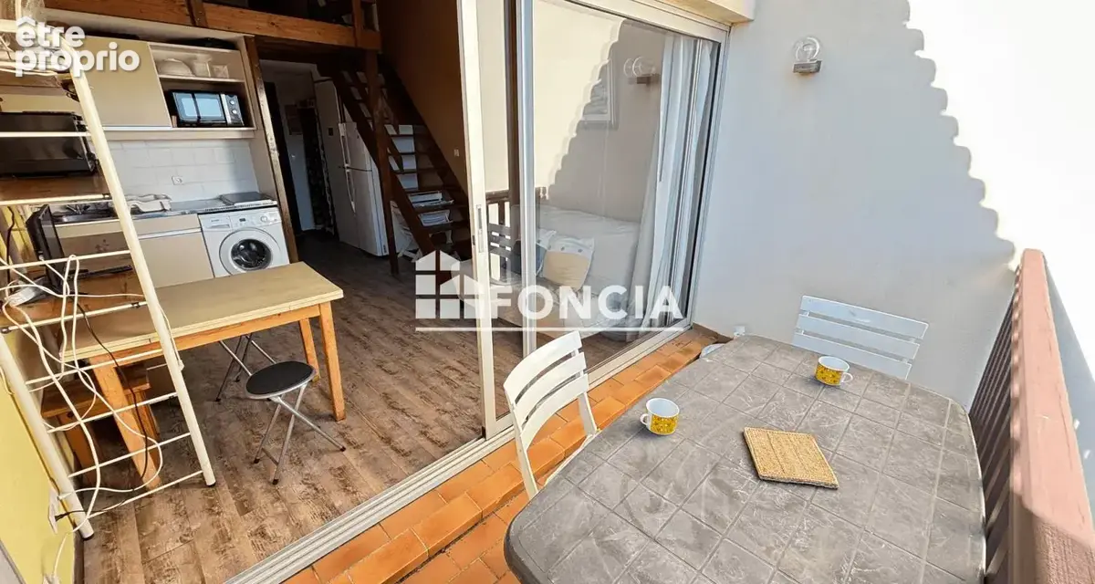SAINT PIERRE LA MER : Magnifique T2 duplex, Balcon avec vue mer et sa place de parking privative - photo 9