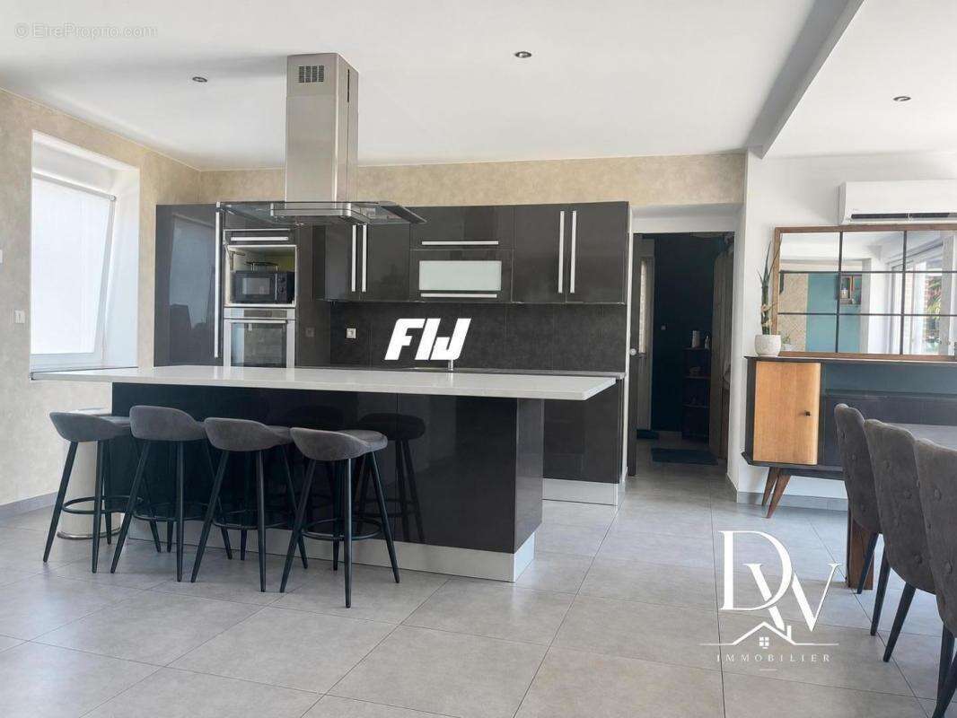Maison 5 pièces / 154 m² / 269 000 EUR / LECLUSE - photo 5