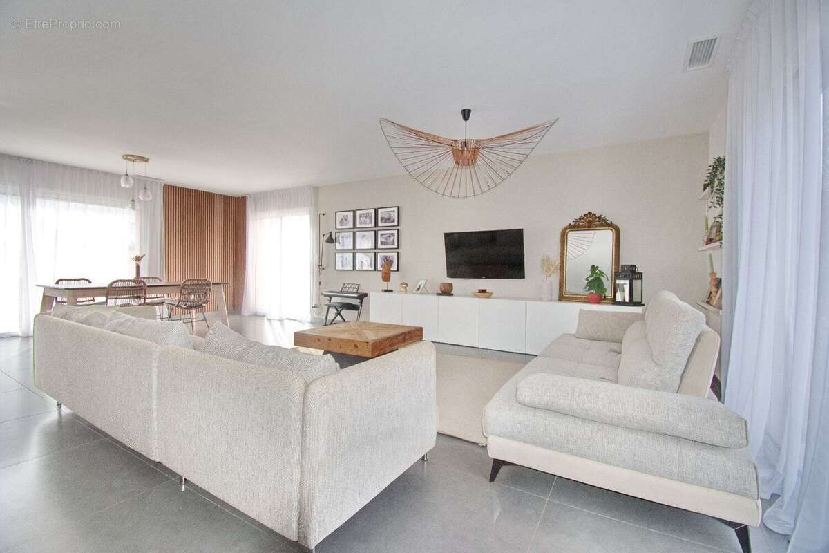 Photo 2 - Maison à LEZIGNAN-LA-CEBE