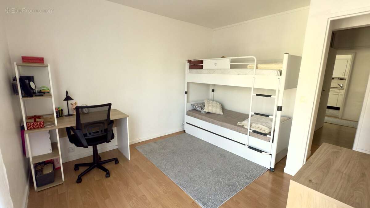 Appartement à LES MUREAUX
