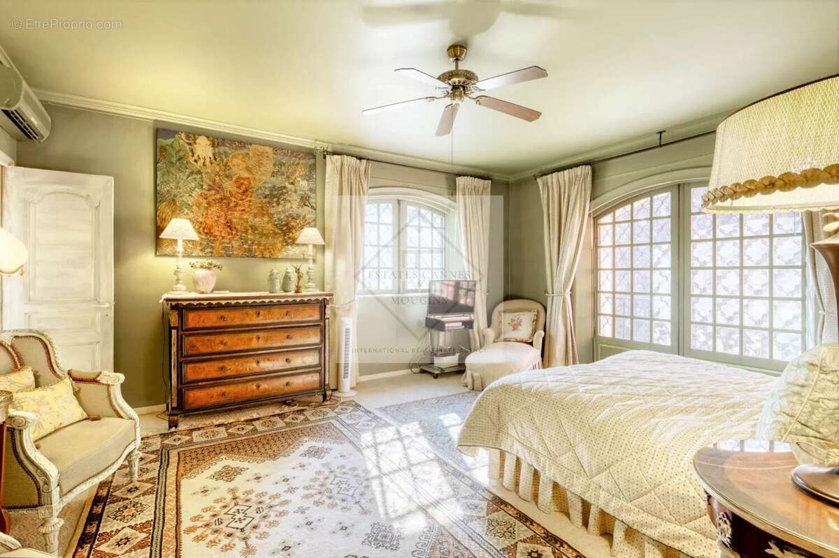 Maison à MOUGINS