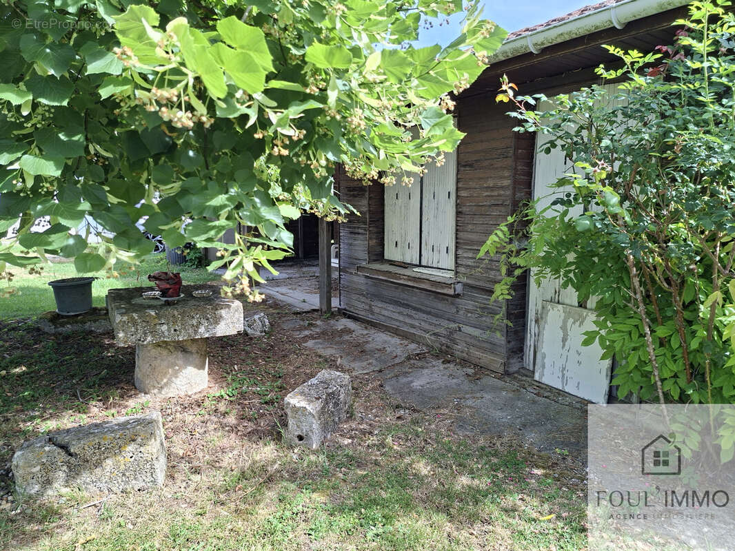 FOULAYRONNES Maison T5 avec jardin et dépendances - photo 14