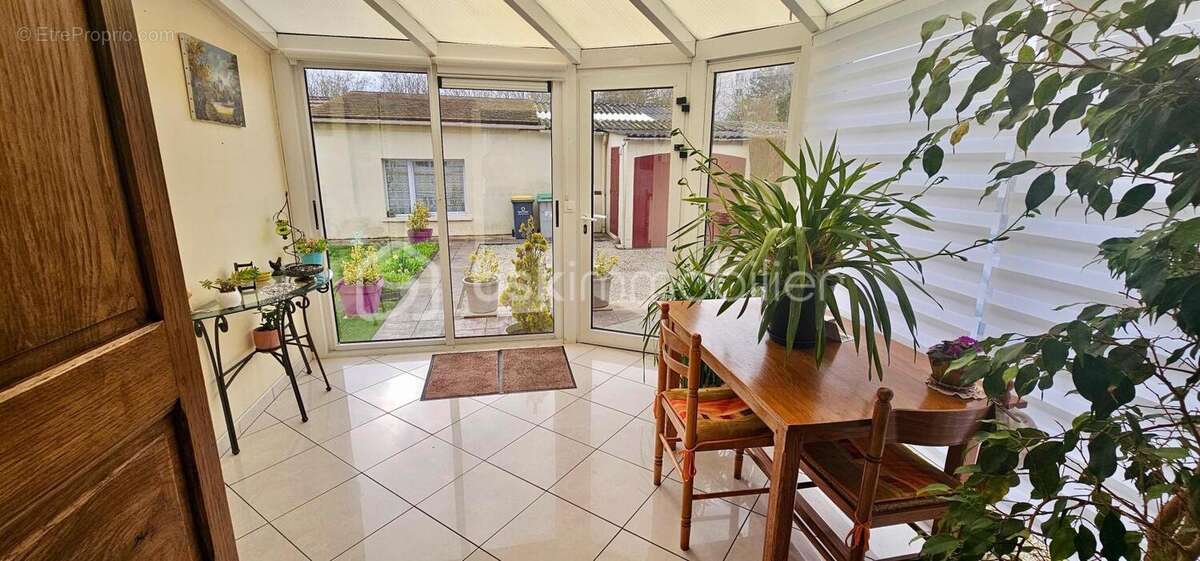 Maison à MONDEVILLE