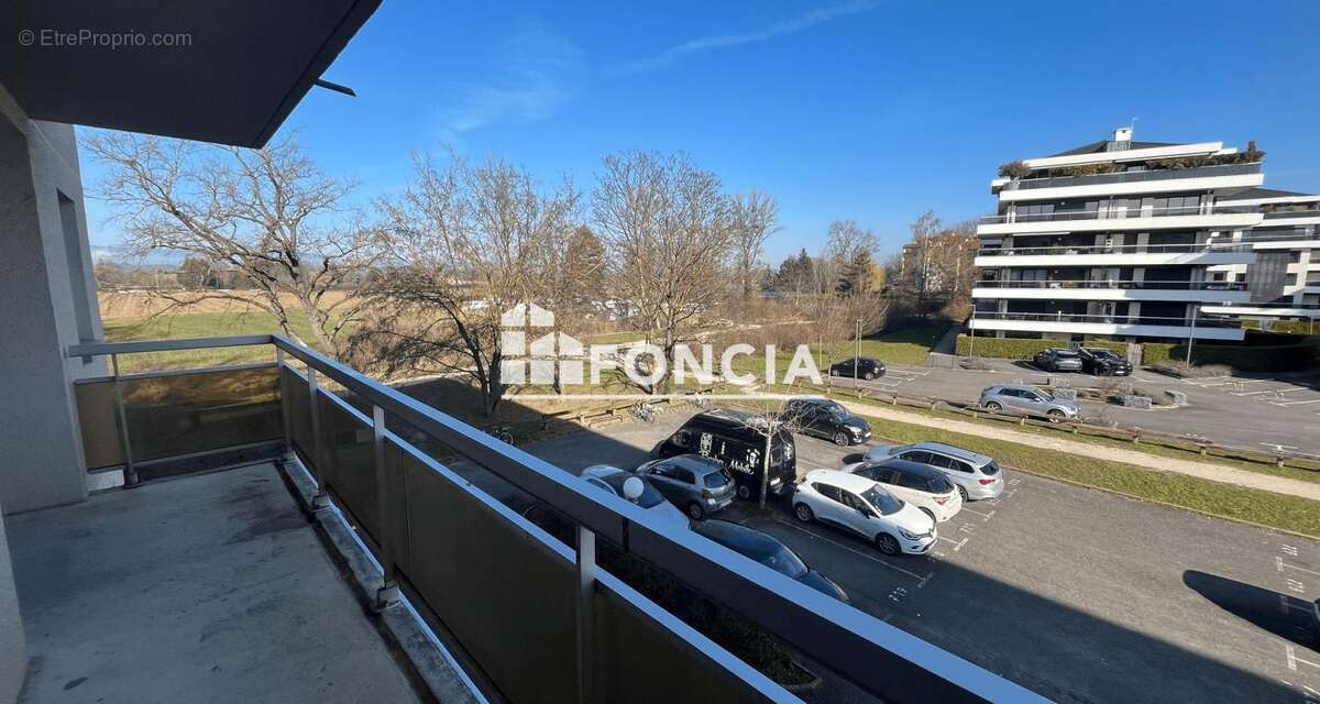 Appartement à AMBILLY