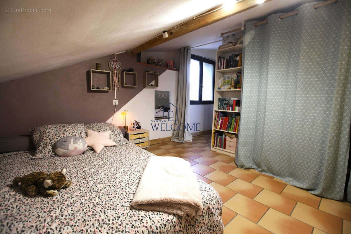 Maison à BAGNOLS-SUR-CEZE