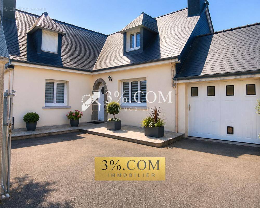 Maison à PLUVIGNER