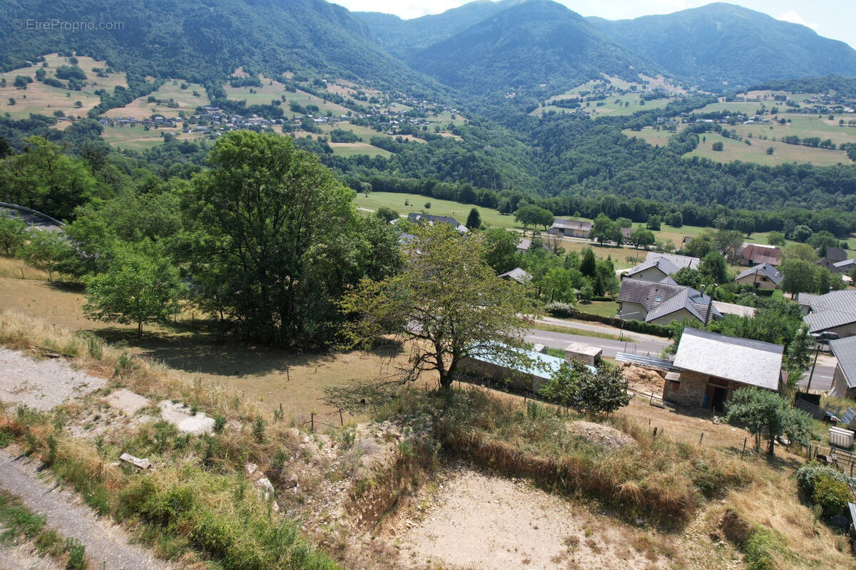 Terrain à SAINT-JEAN-D'ARVEY