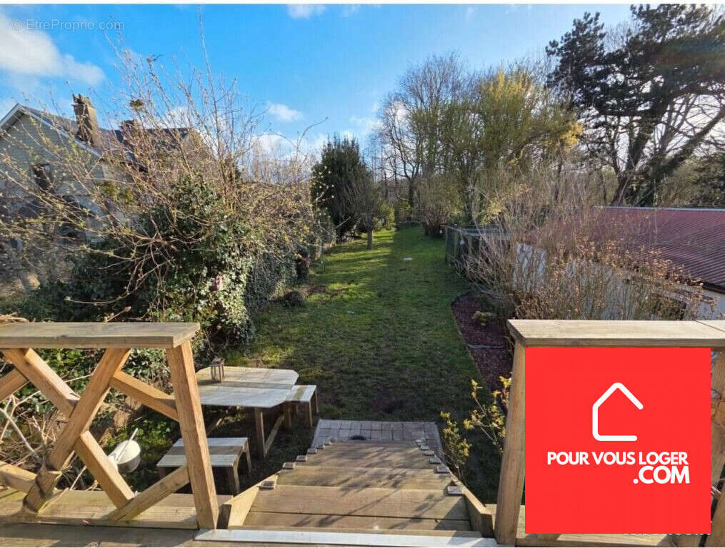 Maison à SAINT-ETIENNE-AU-MONT