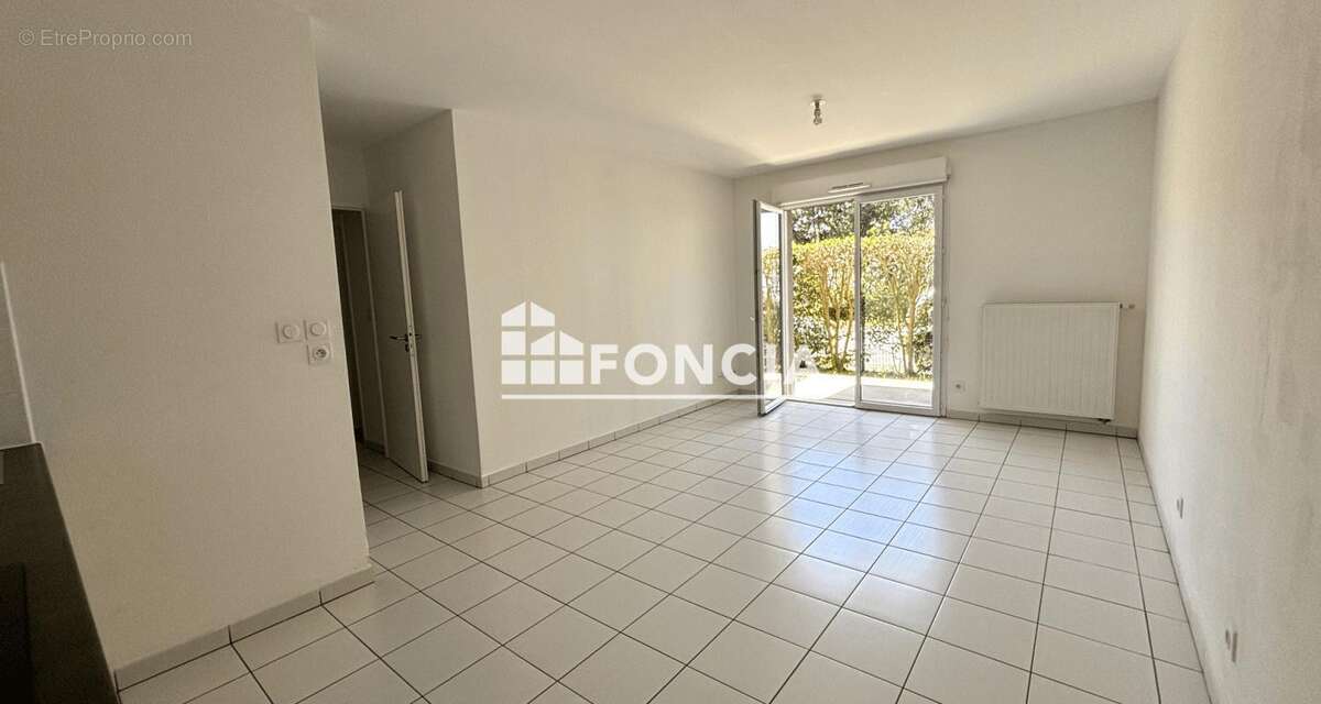 Appartement T3  parking - photo 2