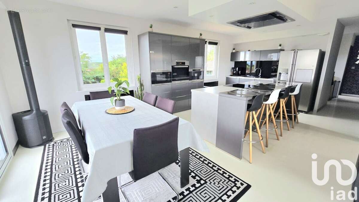 Photo 3 - Maison à LEZOUX