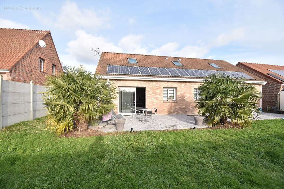 Maison à MONTIGNY-EN-OSTREVENT