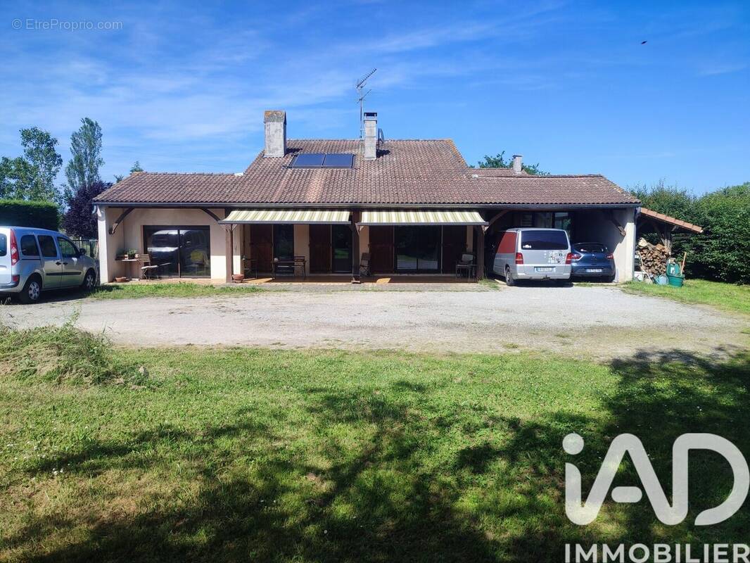 Photo 1 - Maison à LACOURT-SAINT-PIERRE