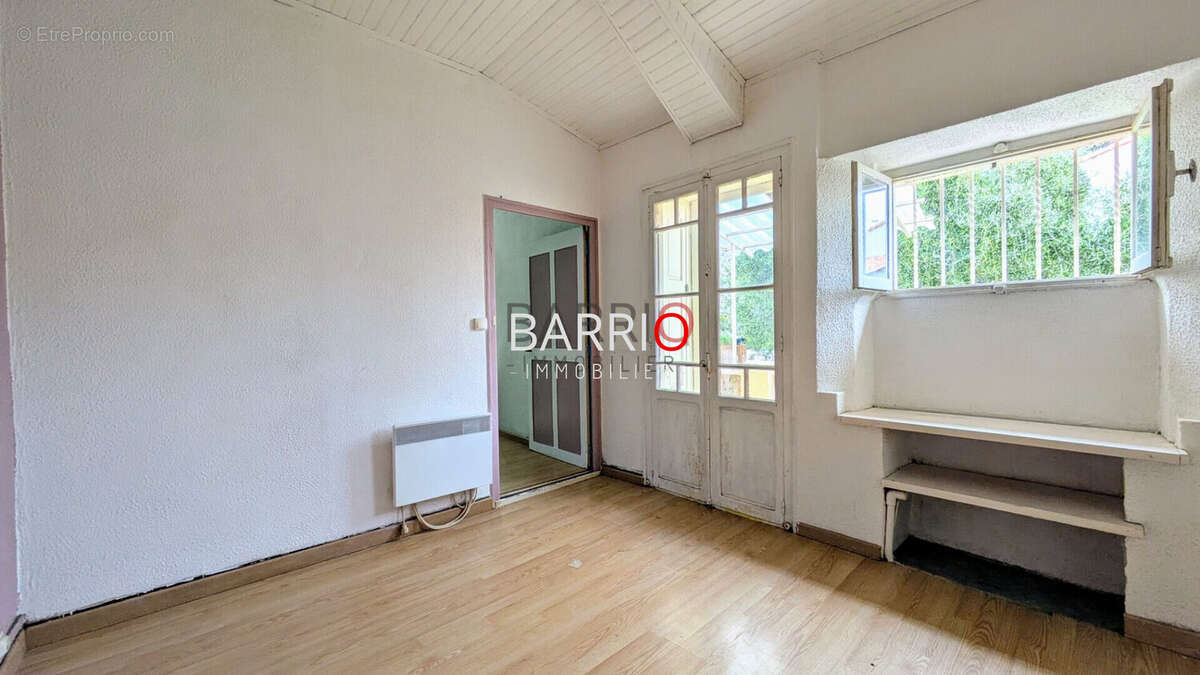 Maison à LAROQUE-DES-ALBERES