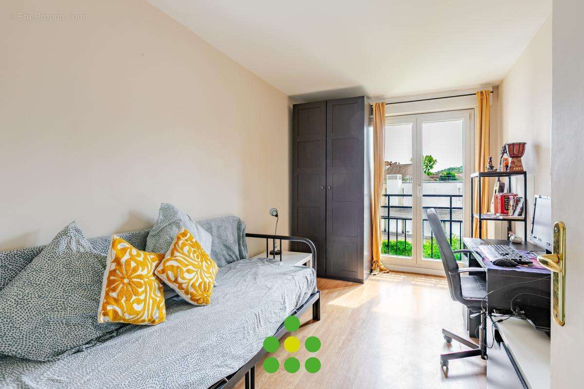 Appartement à NANTERRE