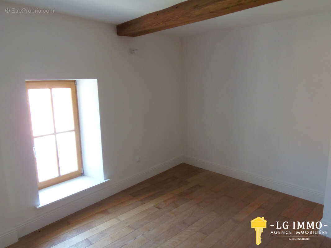Appartement à MORTAGNE-SUR-GIRONDE